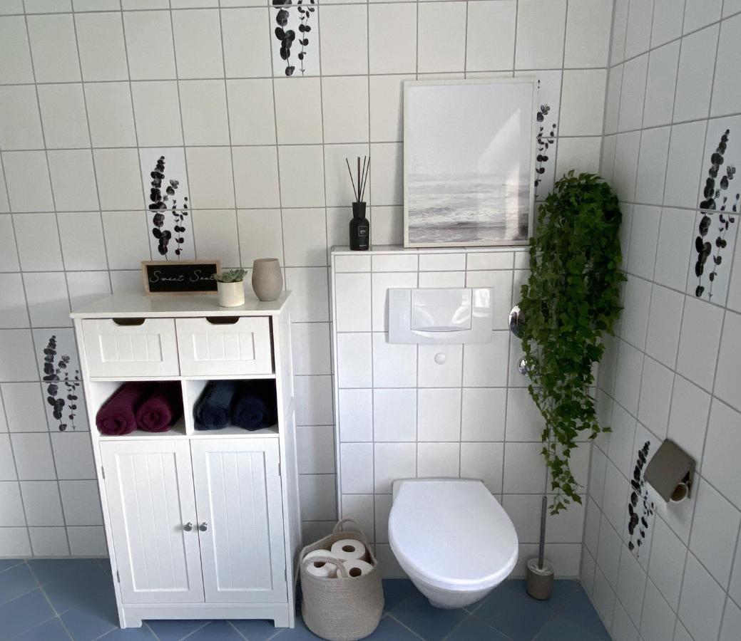 Schoene Wohnung Mit Terrasse & Blick Ins Gruene Dormettingen Extérieur photo