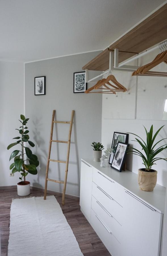 Schoene Wohnung Mit Terrasse & Blick Ins Gruene Dormettingen Extérieur photo